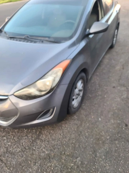 2011 Hyundai Elantra - Image 6 of 7