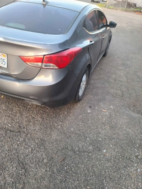 2011 Hyundai Elantra - Image 3 of 7