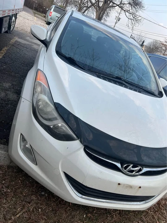 2011 Hyundai Elantra - Image 2 of 5