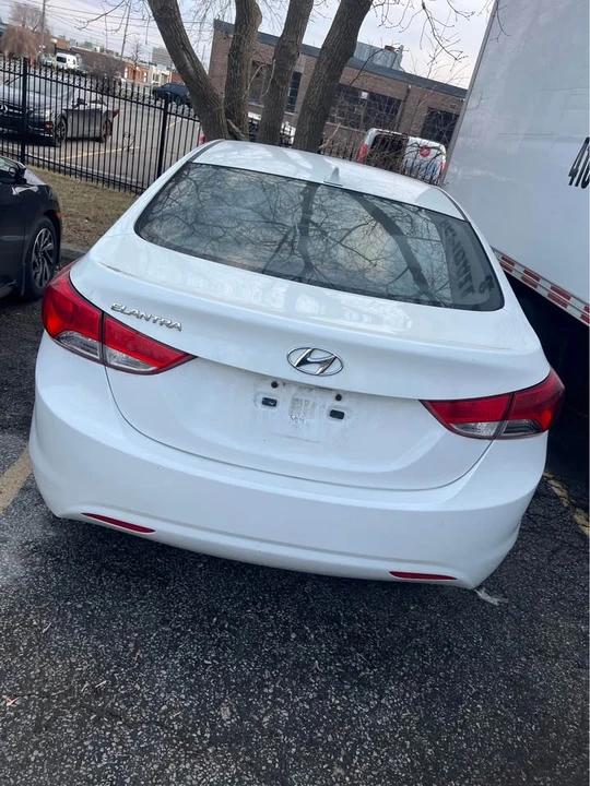 2011 Hyundai Elantra - Image 5 of 5