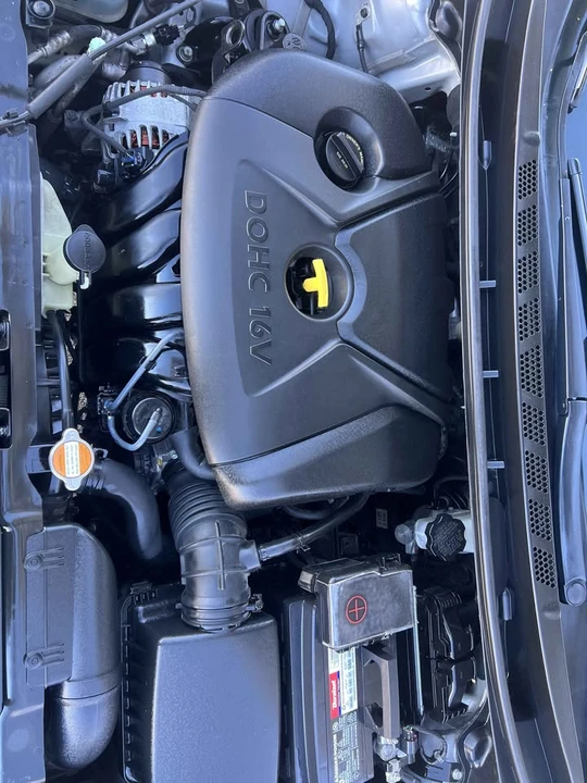2011 Hyundai Elantra - Image 13 of 14