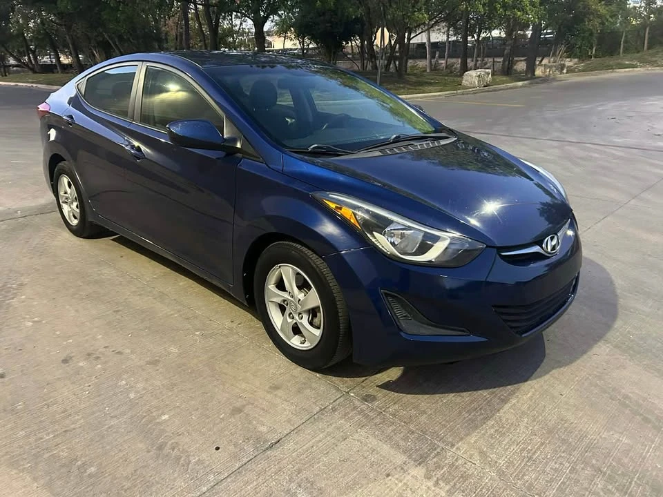 2011 Hyundai Elantra - Image 6 of 10