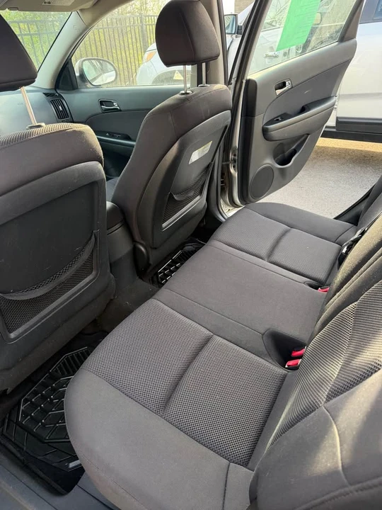 2011 Hyundai Elantra - Image 10 of 10