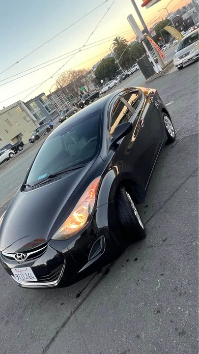 2011 Hyundai Elantra - Image 6 of 6