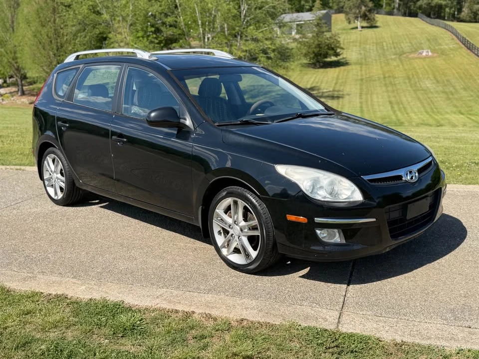 2011 Hyundai Elantra - Image 14 of 19