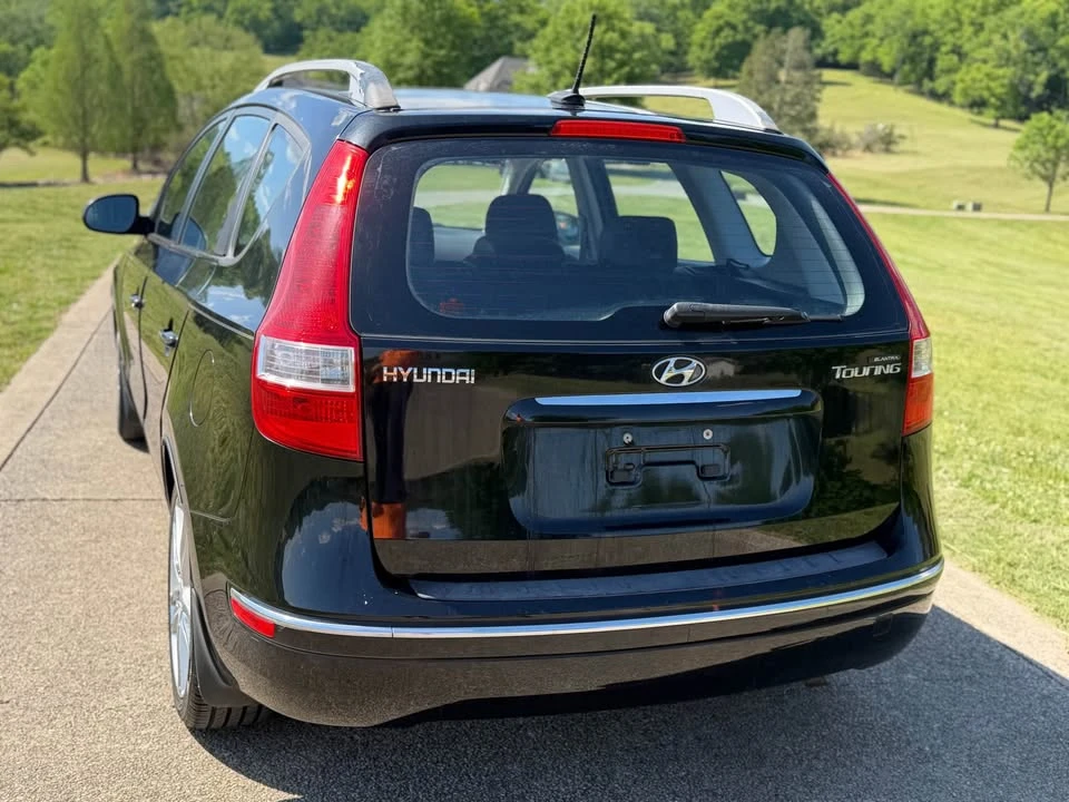 2011 Hyundai Elantra - Image 6 of 19