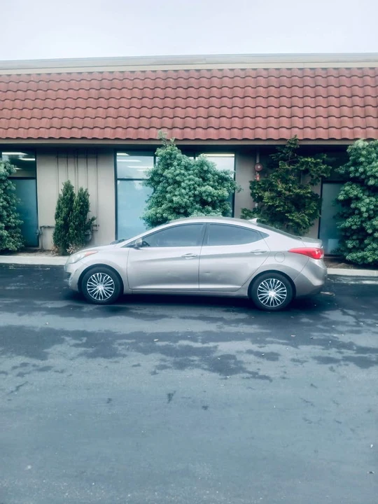 2011 Hyundai Elantra - Image 6 of 7