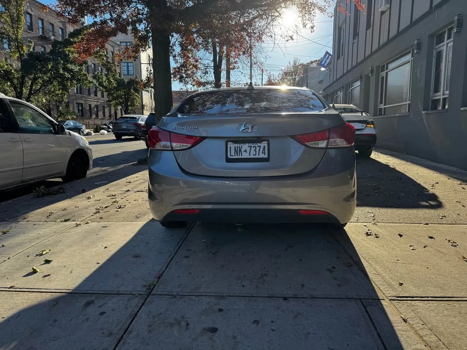 2011 Hyundai Elantra - Image 3 of 14