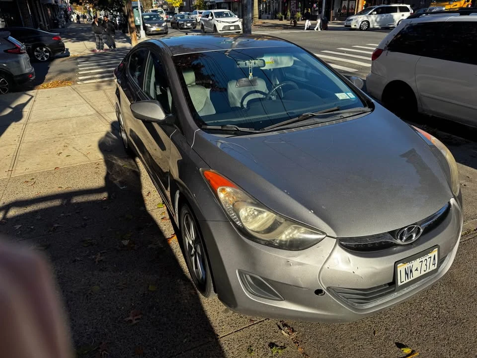2011 Hyundai Elantra - Image 8 of 14