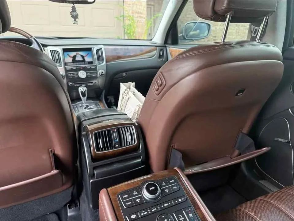2011 Hyundai Equus - Image 5 of 7