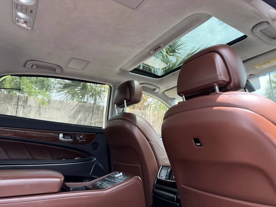 2011 Hyundai Equus - Image 13 of 15