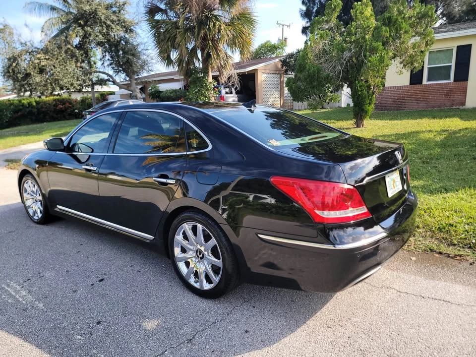 2011 Hyundai Equus - Image 2 of 9