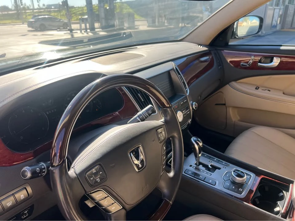2011 Hyundai Equus - Image 10 of 11