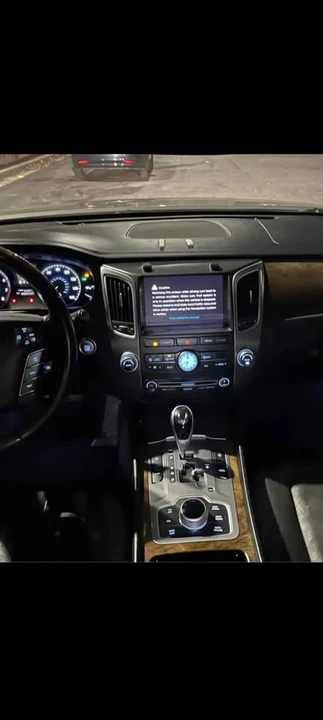 2011 Hyundai Equus - Image 10 of 15