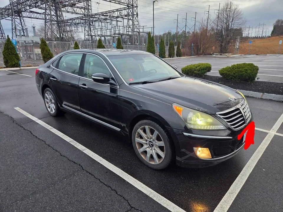 2011 Hyundai Equus - Image 2 of 3