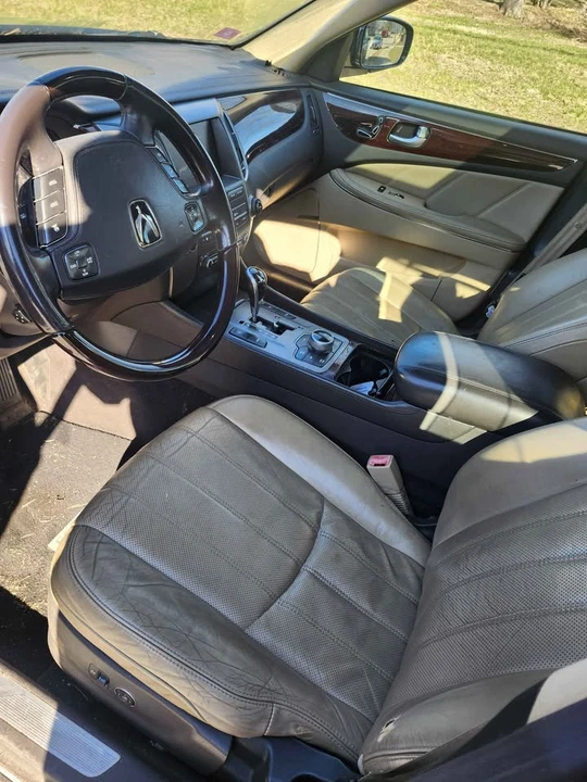 2011 Hyundai Equus - Image 4 of 7