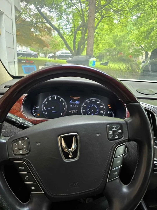 2011 Hyundai Equus - Image 7 of 13