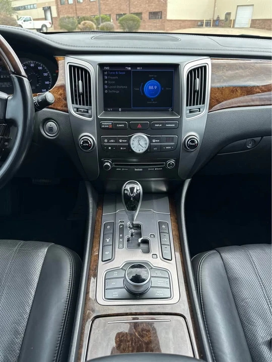 2011 Hyundai Equus - Image 11 of 19