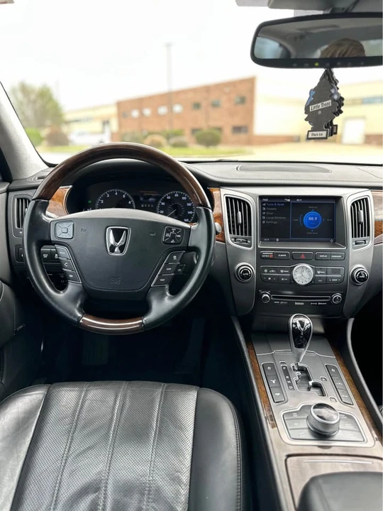 2011 Hyundai Equus - Image 15 of 19