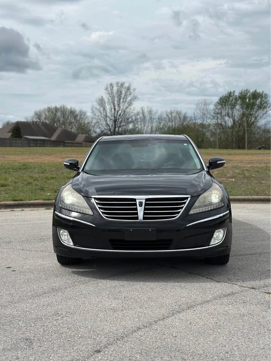 2011 Hyundai Equus - Image 2 of 19
