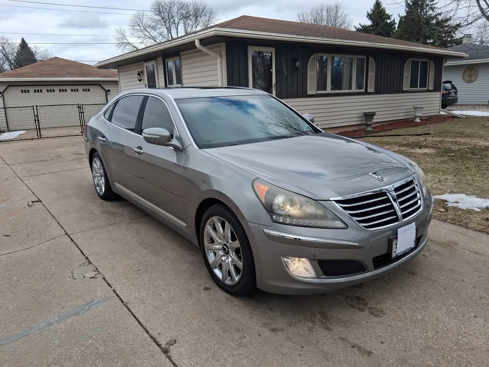 2011 Hyundai Equus - Image 2 of 19