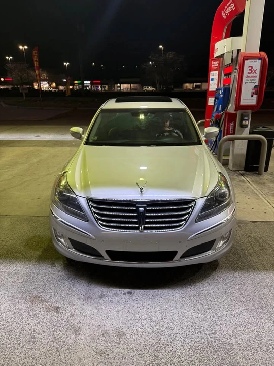 2011 Hyundai Equus - Image 8 of 18