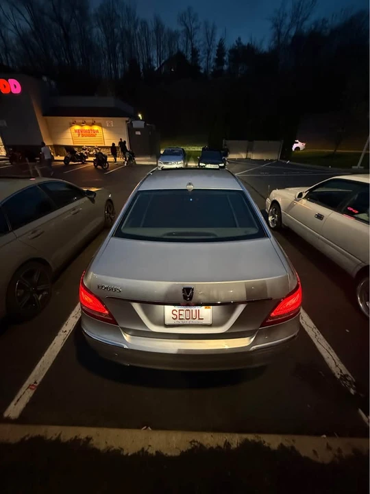 2011 Hyundai Equus - Image 4 of 18