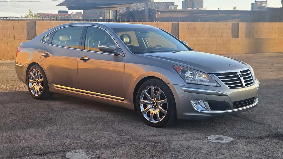 2011 Hyundai Equus - Image 2 of 20