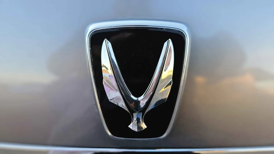 2011 Hyundai Equus - Image 17 of 20