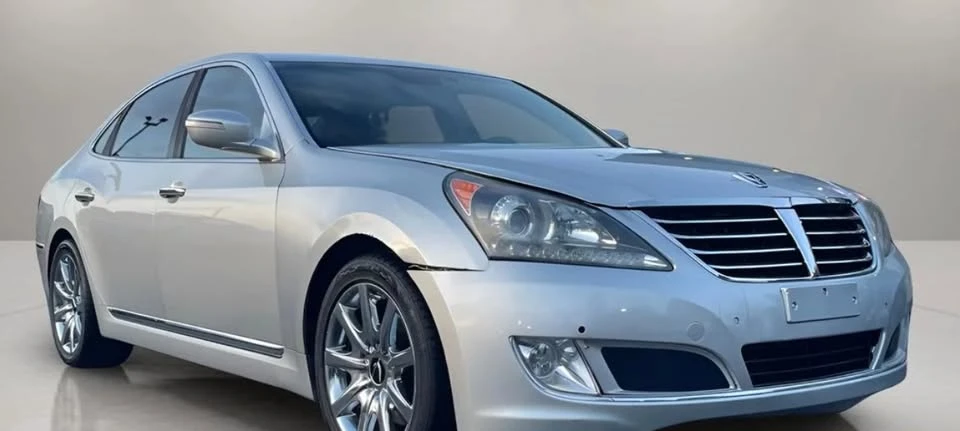 2011 Hyundai Equus - Image 2 of 10