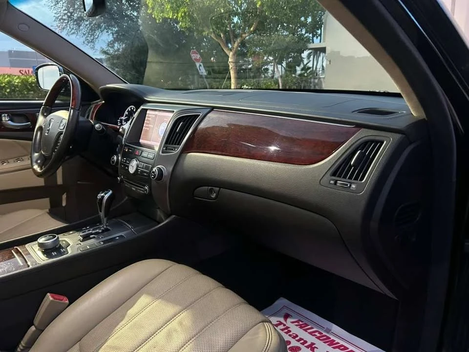 2011 Hyundai Equus - Image 12 of 14