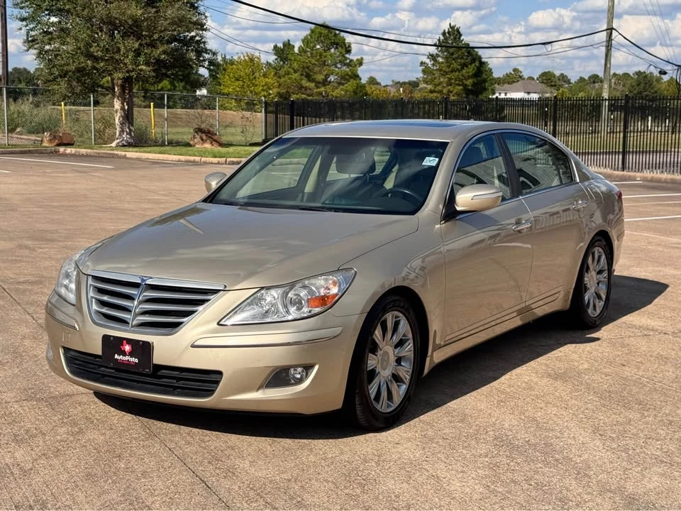 2011 Hyundai Genesis - Image 4 of 20