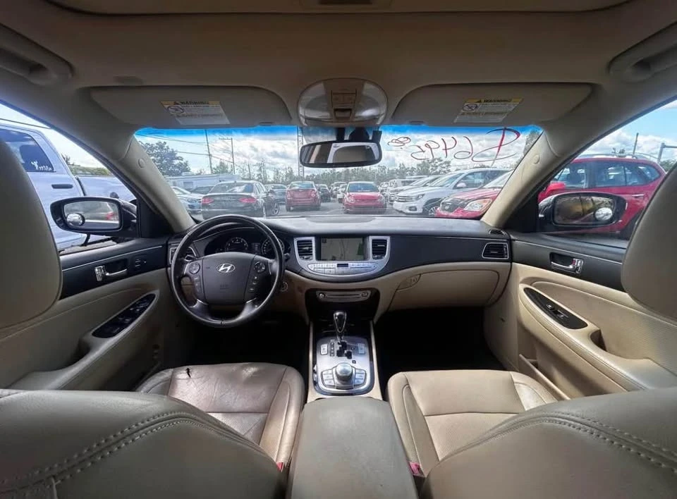 2011 Hyundai Genesis - Image 5 of 6