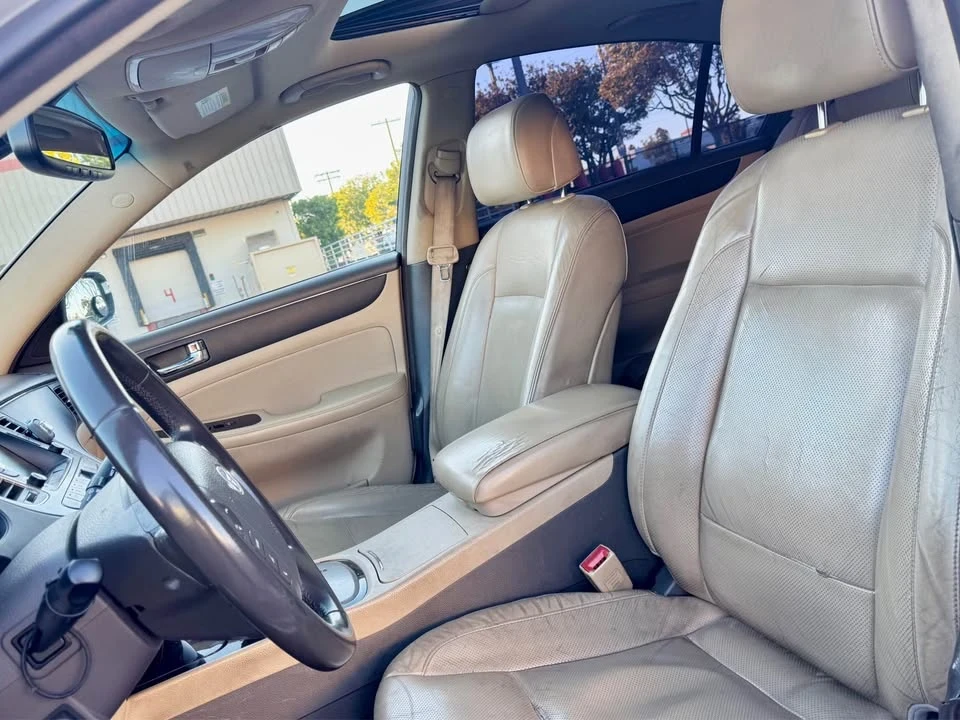2011 Hyundai Genesis - Image 5 of 7