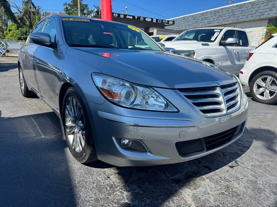 2011 Hyundai Genesis - Image 4 of 8