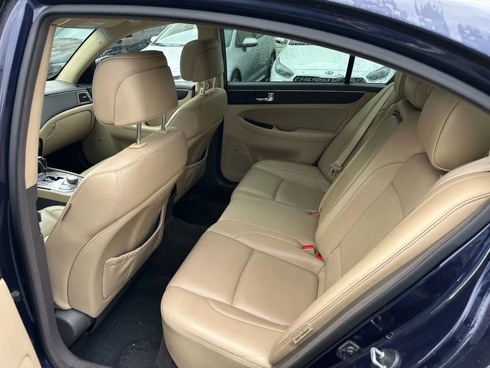 2011 Hyundai Genesis - Image 13 of 13