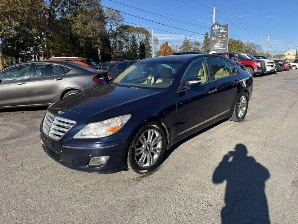 2011 Hyundai Genesis - Image 4 of 20