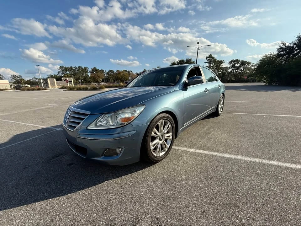 2011 Hyundai Genesis - Image 3 of 14