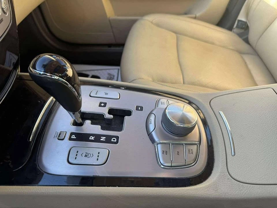2011 Hyundai Genesis - Image 19 of 20