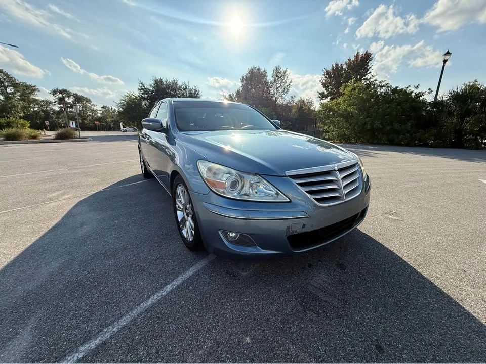 2011 Hyundai Genesis - Image 4 of 14