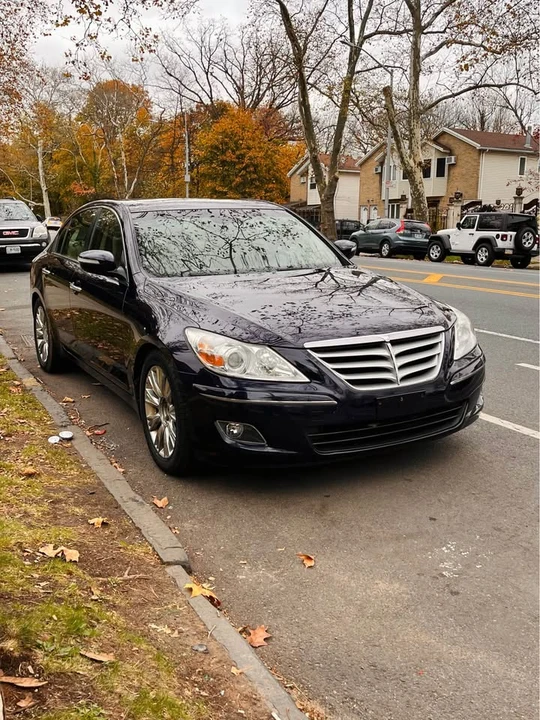 2011 Hyundai Genesis - Image 3 of 18