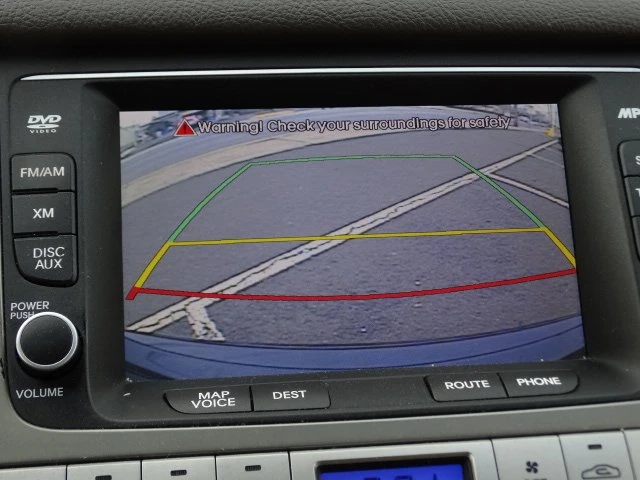 2011 Hyundai Genesis - Image 11 of 20
