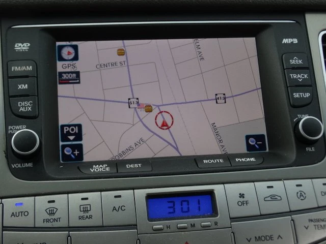 2011 Hyundai Genesis - Image 10 of 20