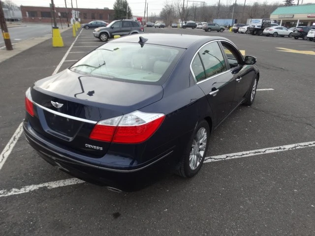 2011 Hyundai Genesis - Image 4 of 20