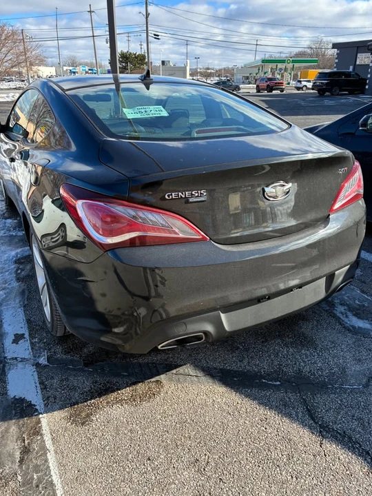 2011 Hyundai Genesis - Image 5 of 11