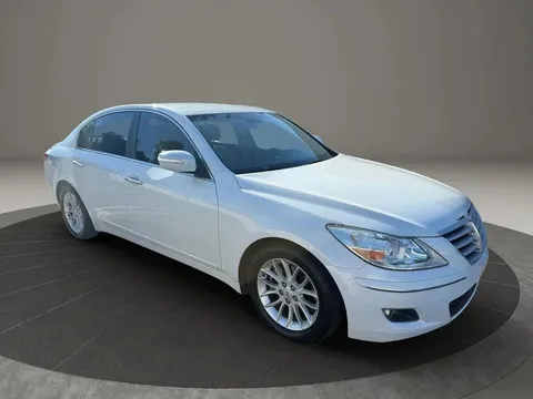 2011 Hyundai Genesis 3.8 Sedan