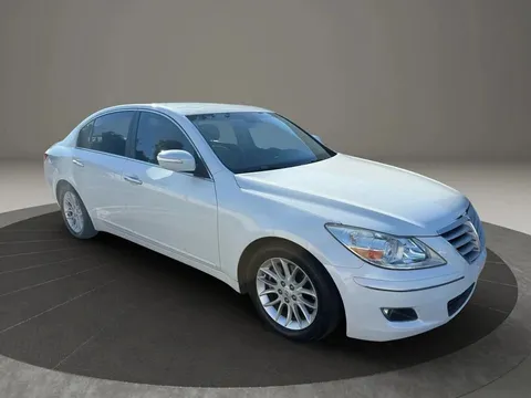 2011 Hyundai Genesis 3.8 Sedan