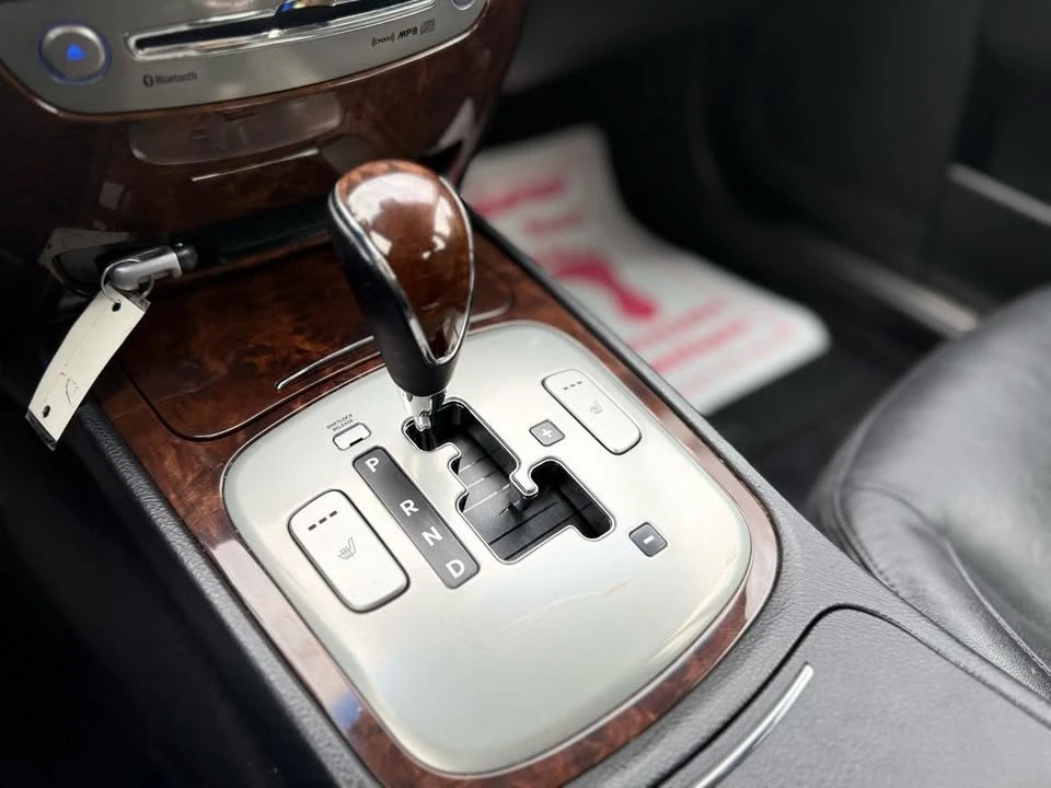 2011 Hyundai Genesis - Image 18 of 19