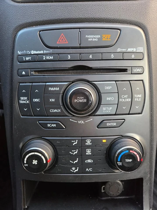 2011 Hyundai Genesis - Image 19 of 20