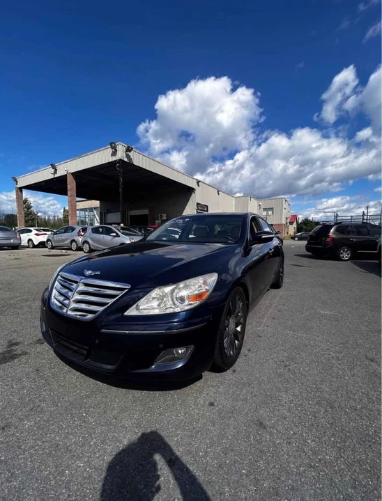 2011 Hyundai Genesis - Image 4 of 7